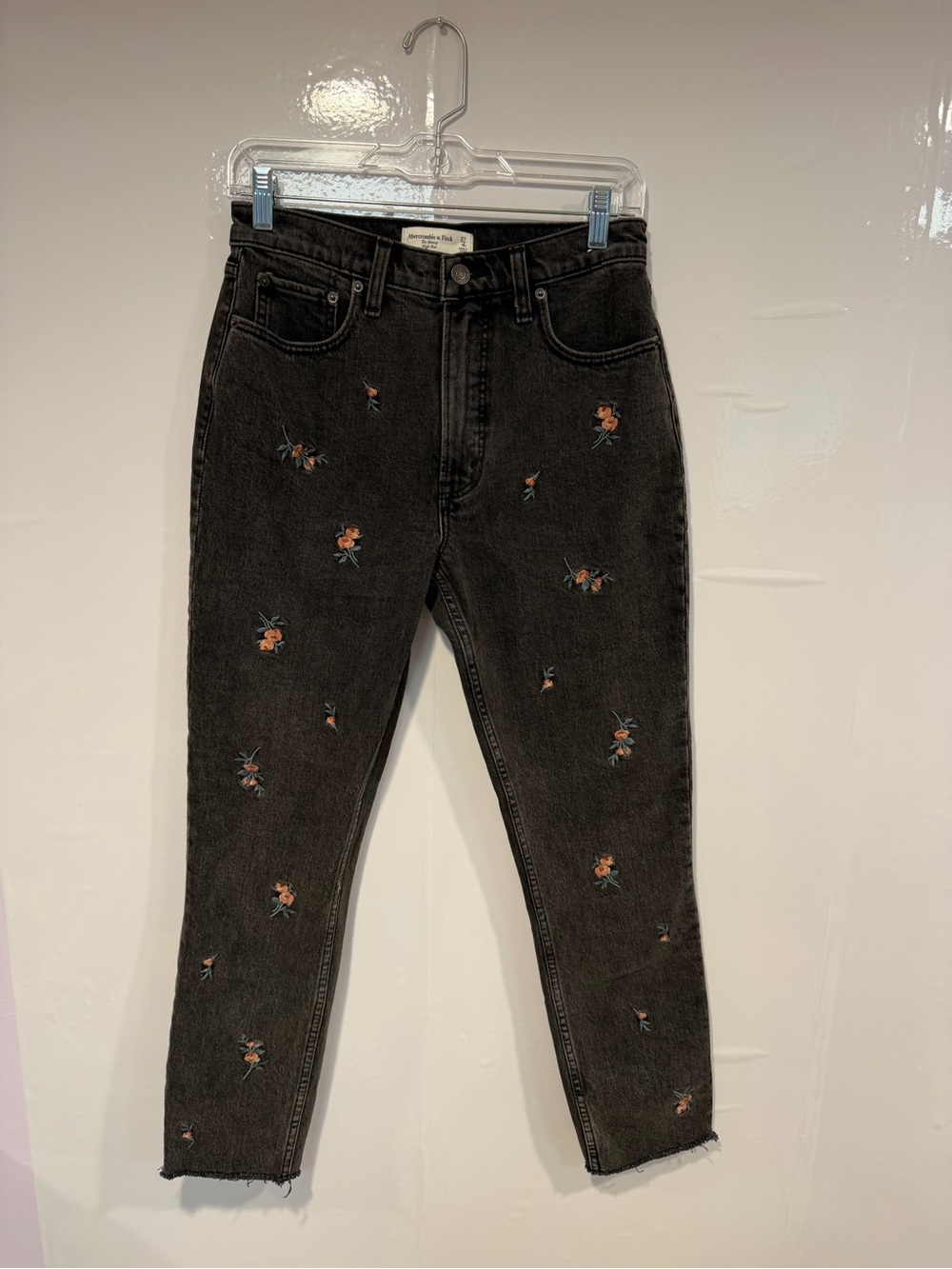 Black Abercrombie and Fitch Embroidered Floral Women’s Jeans
